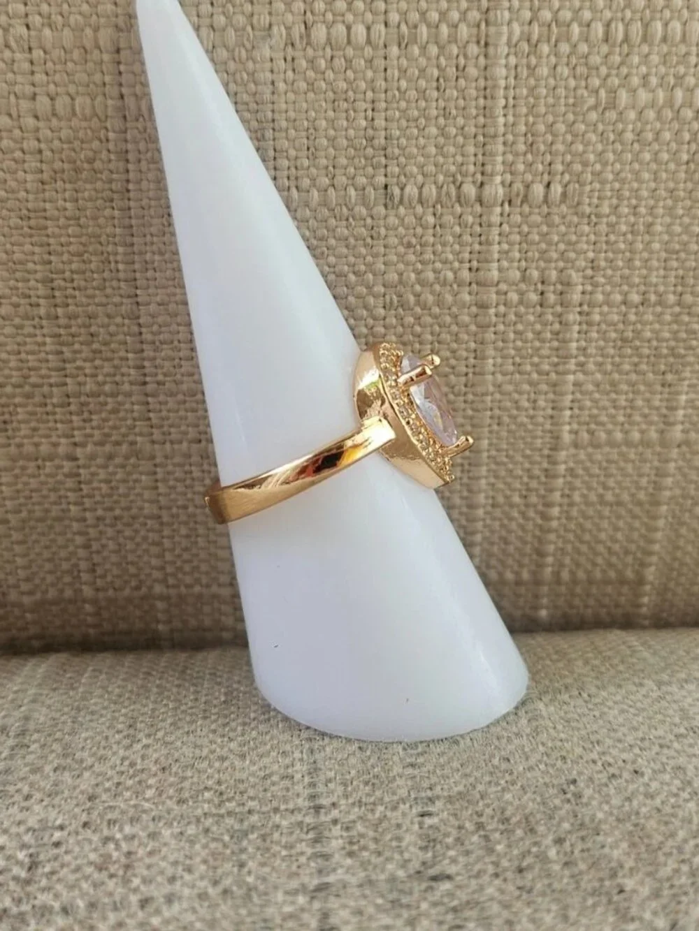 Women Fashion Ring Gold Tone High Quality Fashion Jewelry Rings Size adj 7.5-8.5 - Picture 5 of 13